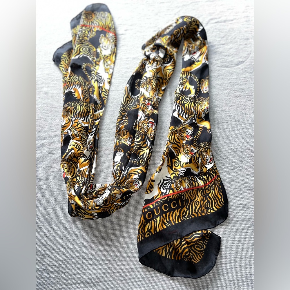 Gucci Scarf Silk All Over Tiger Print 26”x74” - Picture 2 of 5